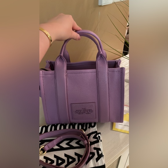 SOLD!! Marc Jacobs The Tote Bag MINI - Picture 5 of 8